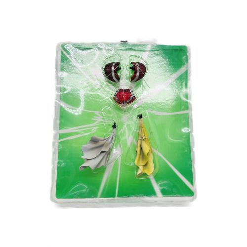 仮面ライダーストロンガー フィギュア S.I.C ストロンガーが光るギミック！