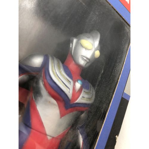 フィギュア BANDAI バンダイ　会場限定 ウルトラマンティガ