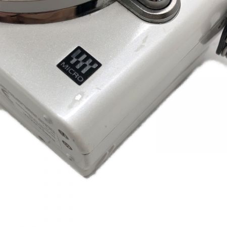 OLYMPUS PEN Lite (オリンポス) ミラーレス一眼カメラ E-PL6 レンズキット 1720万(総画素) フォーサーズ 4/3型 MOS 専用電池 SDカード対応 AVケーブル/USBケーブル付 v5wf23859