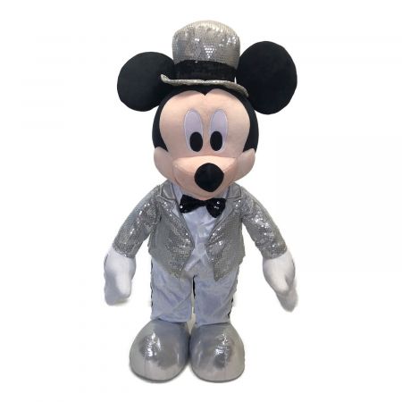 Disney プラチナオーナメントくじ2023 ディズニーグッズ BIG! ミッキーマウスのゴージャス スタンディング ぬいぐるみ