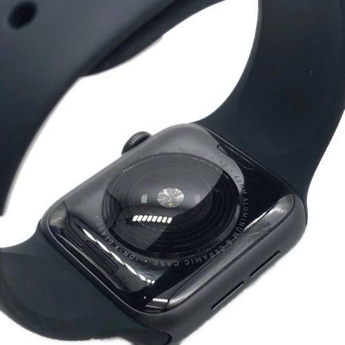 Apple (アップル) Apple Watch SE A2351 GPSモデル ケースサイズ:40㎜ 〇 バッテリー:Bランク(81%) 程度:Bランク H4HHD880Q07V