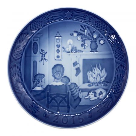 2015年 「クリスマスの日々」イヤープレート ロイヤルコペンハーゲン ROYAL COPENHAGEN (ロイヤル・コペンハーゲン) イヤープレート 2015年