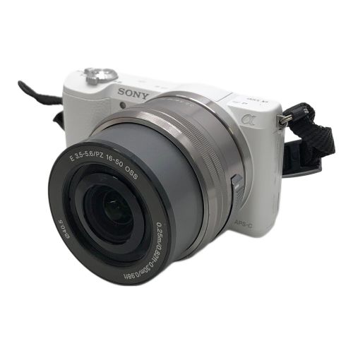 SONY (ソニー) ミラーレス一眼カメラ α5100 ダブルズームキット 2470万(総画素) APS-C CMOS 専用電池 SDカード対応 専用ケース(バッグ)付 レンズ:16-50mm/55-210mm 3032099
