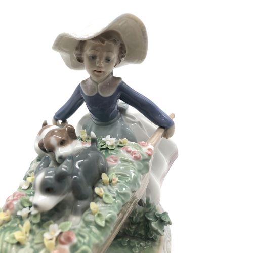 LLADRO (リヤドロ) フィギュリン 5460 犬と少女シリーズ 「乗せてあげる」