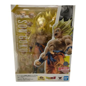 BANDAI　バンダイ　ドラゴンボール フィギュア 孫悟空 伝説のスーパーサイヤ人