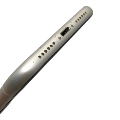 Apple (アップル) iPhone11 MWM22J/A サインアウト確認済 354001109158329 ○ au 修理履歴無し 128GB バッテリー:Cランク  iOS Blancco社