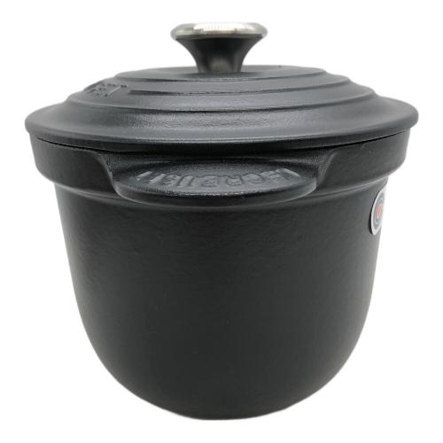 LE CREUSET (ルクルーゼ) 両手鍋 マッドブラック ココット・エブリィ 18