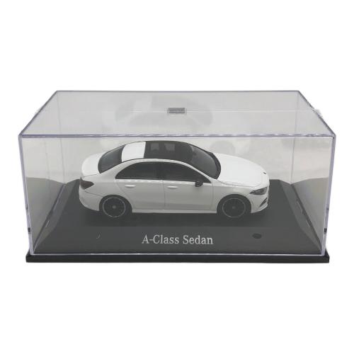 Mercedes Benz (メルセデスベンツ) モデルカー 1:43 A-Klasse Limousine
