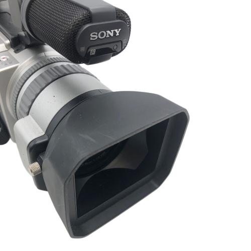 SONY (ソニー) デジタルビデオカメラ 2.5 型(インチ) DCR-VX2000 -