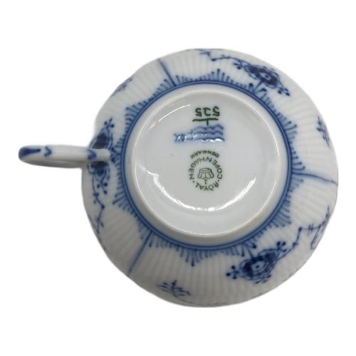 ROYAL COPENHAGEN (ロイヤル・コペンハーゲン) カップ&ソーサー  ブルーフルーテッド・ハーフレース