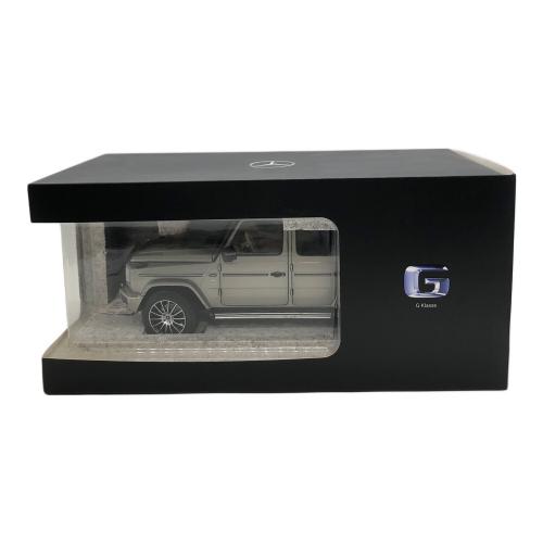 メルセデス ベンツ Gクラス 1/18 40周年リミテッドエディション
