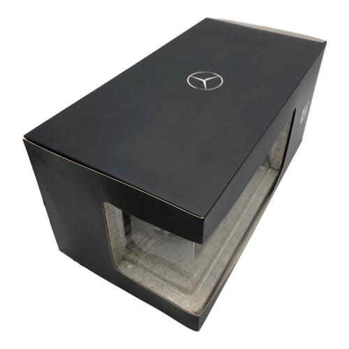 メルセデス ベンツ Gクラス 1/18 40周年リミテッドエディション