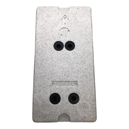 メルセデス ベンツ Gクラス 1/18 40周年リミテッドエディション