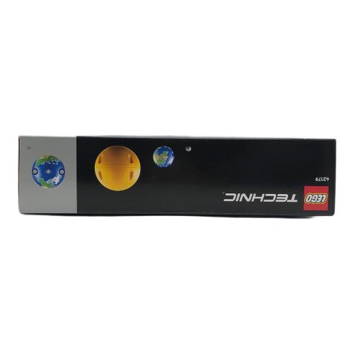 LEGO (レゴ) ブロック 地球と月の周回軌道