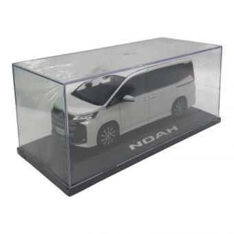 NOAH　ノア　ミニカー　ダイキャスト製 1/30