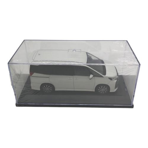 NOAH　ノア　ミニカー　ダイキャスト製 1/30