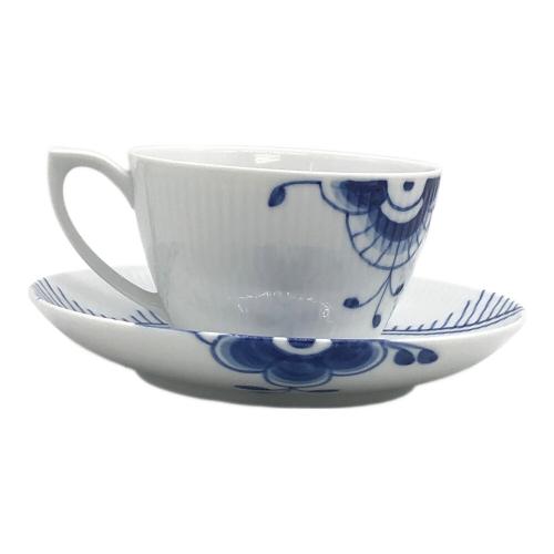 ROYAL COPENHAGEN (ロイヤル・コペンハーゲン) カップ&ソーサー . ブルーフルーテッド・メガ