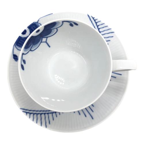 ROYAL COPENHAGEN (ロイヤル・コペンハーゲン) カップ&ソーサー . ブルーフルーテッド・メガ