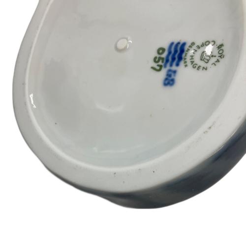 ROYAL COPENHAGEN (ロイヤル・コペンハーゲン) 眠り猫 フィギュリン 057