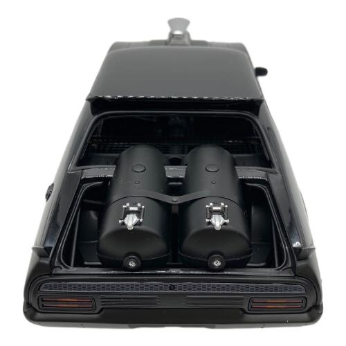 AUTOart（オートアート）MAD MAX 2 THE ROAD WARRIOR モデルカー INTERCEPTOR 1/18