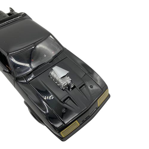 AUTOart（オートアート）MAD MAX 2 THE ROAD WARRIOR モデルカー