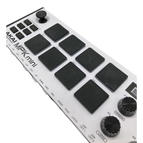 AKAI Professional (アカイ プロフェッショナル) キーボード MPK mini