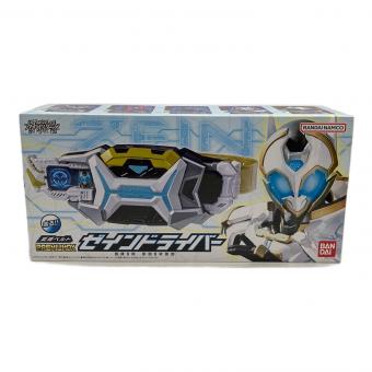 BANDAI バンダイ　PREMIUM DX ゼインドライバー 仮面ライダー　