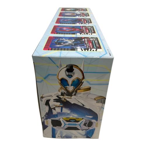 BANDAI バンダイ　PREMIUM DX ゼインドライバー 仮面ライダー　