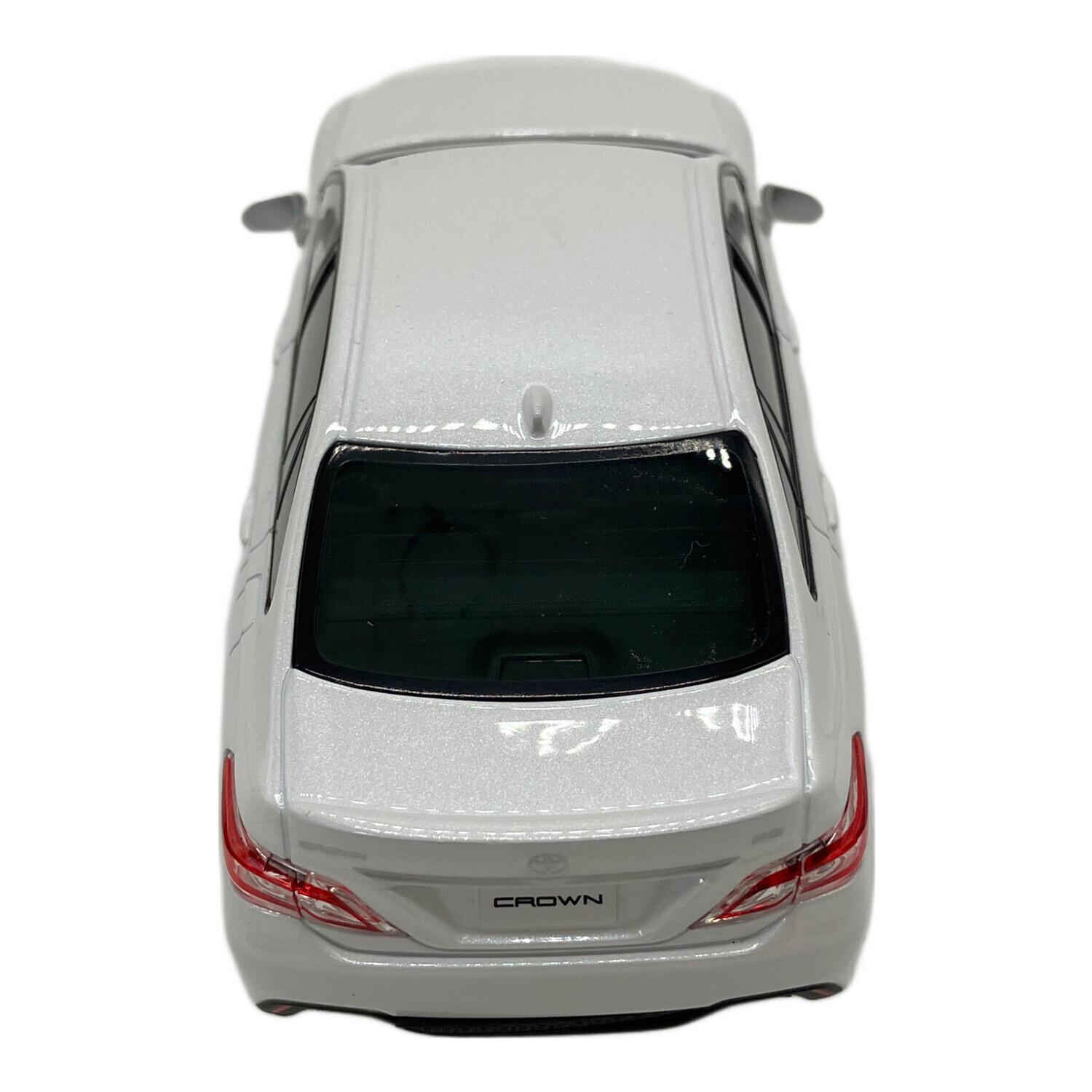 CROWN 1/30色見本ミニカー プレシャスホワイトパール｜トレファクONLINE