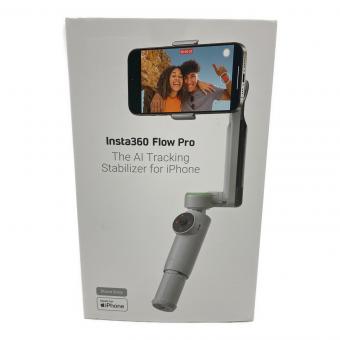 insta 360 flow pro　the AI tracking stabilizer for iphone