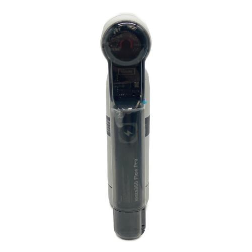 insta 360 flow pro　the AI tracking stabilizer for iphone