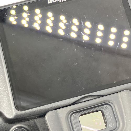 Nikon (ニコン) デジタル一眼レフカメラ D3200