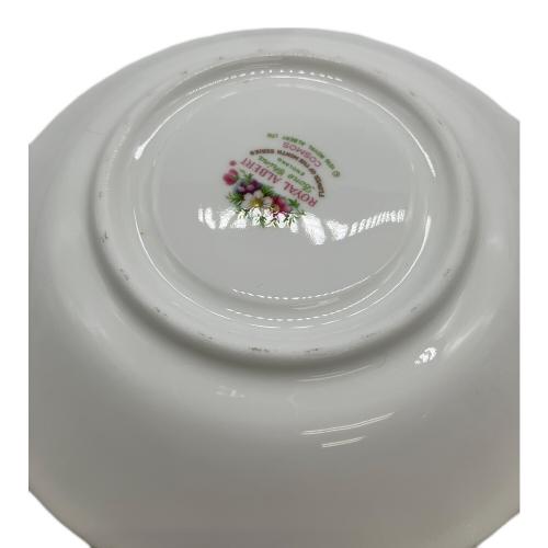 ROYAL ALBERT (ロイヤルアルバート) カップ&ソーサー フラワー・オブ・ザ・マンス