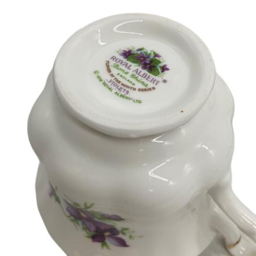 ROYAL ALBERT (ロイヤルアルバート) カップ&ソーサー フラワー・オブ・ザ・マンス