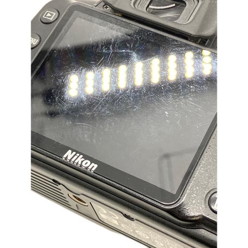 Nikon (ニコン) デジタル一眼レフカメラ D3000