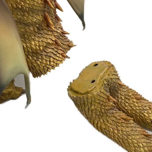 エクスプラス ゴジラシリーズ キングギドラ フィギュア 2001年版