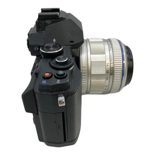 OLYMPUS (オリンパス) ミラーレス一眼カメラ OM-D E-M5｜トレファクONLINE