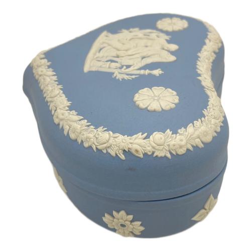 Wedgwood (ウェッジウッド) 小物入れ ジャスパーウェア ハート型