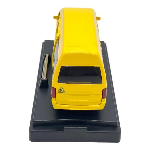 EPOCH (エポック) トヨタハイエース 幼稚園バス モデルカー　1/43