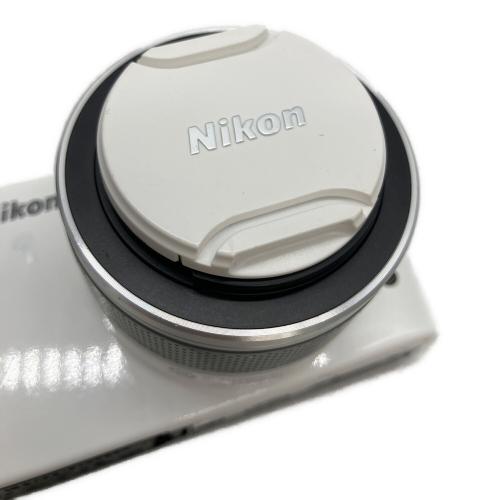 Nikon (ニコン) ミラーレス一眼カメラ J1