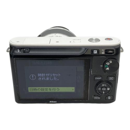 Nikon (ニコン) ミラーレス一眼カメラ J1