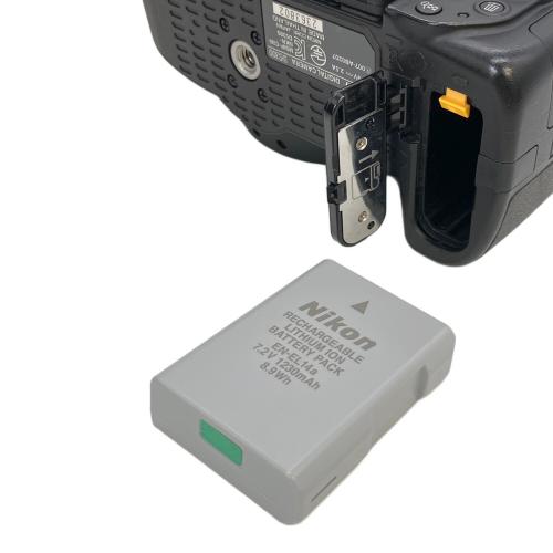 Nikon (ニコン) デジタル一眼レフカメラ D5300 レンズセット