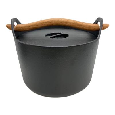 iittala (イッタラ) サルパネヴァ キャセロール ブラック