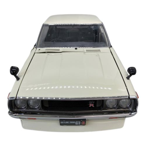 ディアゴスニテーニ スカイライン2000GT-R 「KPGC110」 ケンメリ 1/8スケール モデルカー
