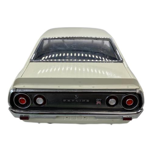 ディアゴスニテーニ スカイライン2000GT-R 「KPGC110」 ケンメリ 1/8スケール モデルカー