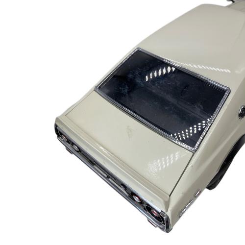 ディアゴスニテーニ スカイライン2000GT-R 「KPGC110」 ケンメリ 1/8スケール モデルカー