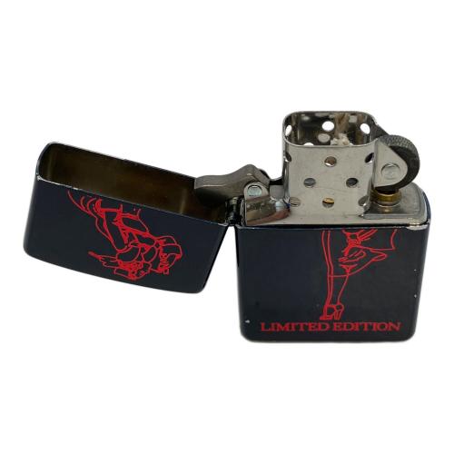 ZIPPO (ジッポ) オイルライター 2000年製 ウィンディ 大型ケース付き