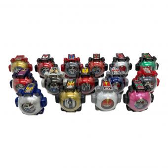BANDAI バンダイ　仮面ライダー レジェンドライダーゴーストセット