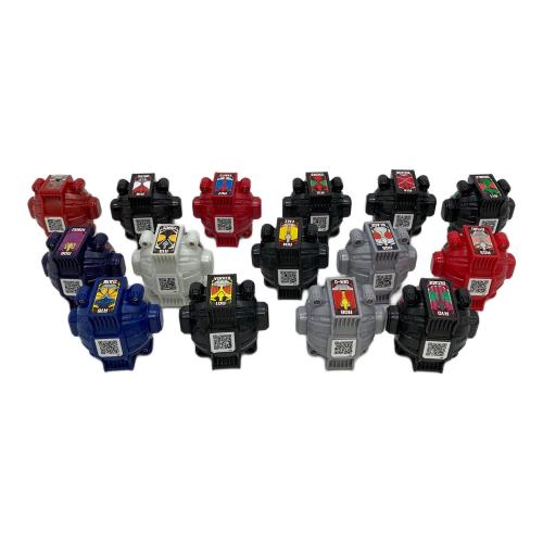 BANDAI バンダイ　仮面ライダー レジェンドライダーゴーストセット