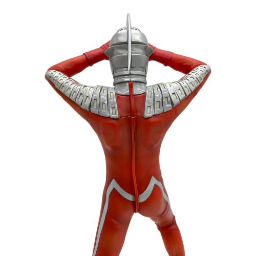 CCP JAPAN 1/6特撮シリーズ Vol.112 ウルトラセブン エメリウム光線（反磁力線Ver.）
